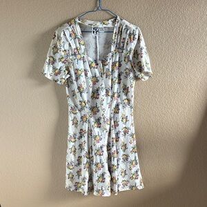 VTG Chic Floral Mini Dress with Short Sleeves